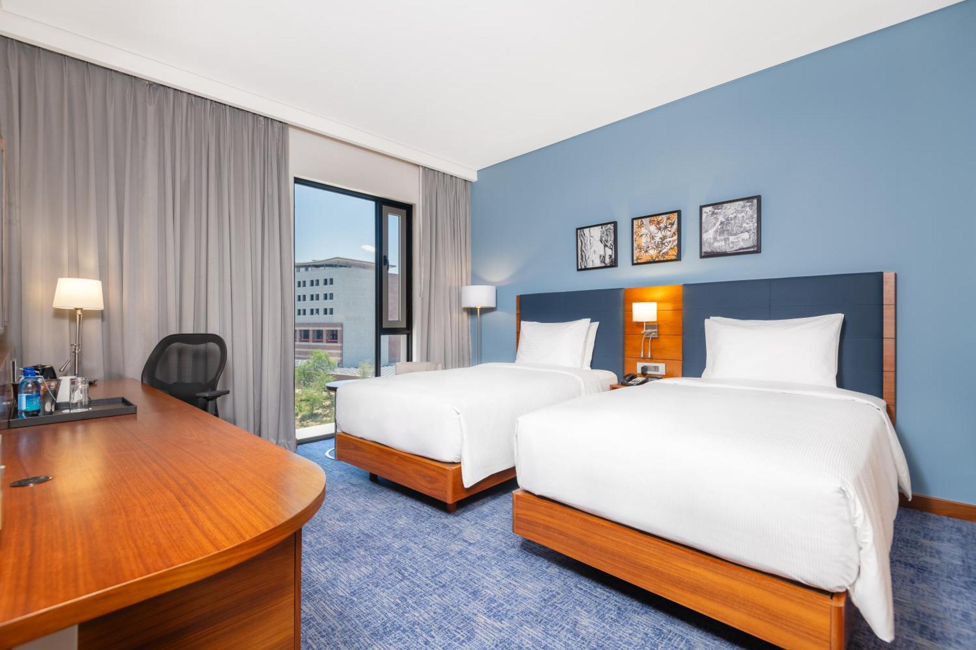 Hilton Garden Inn Windhoek Bagian luar foto