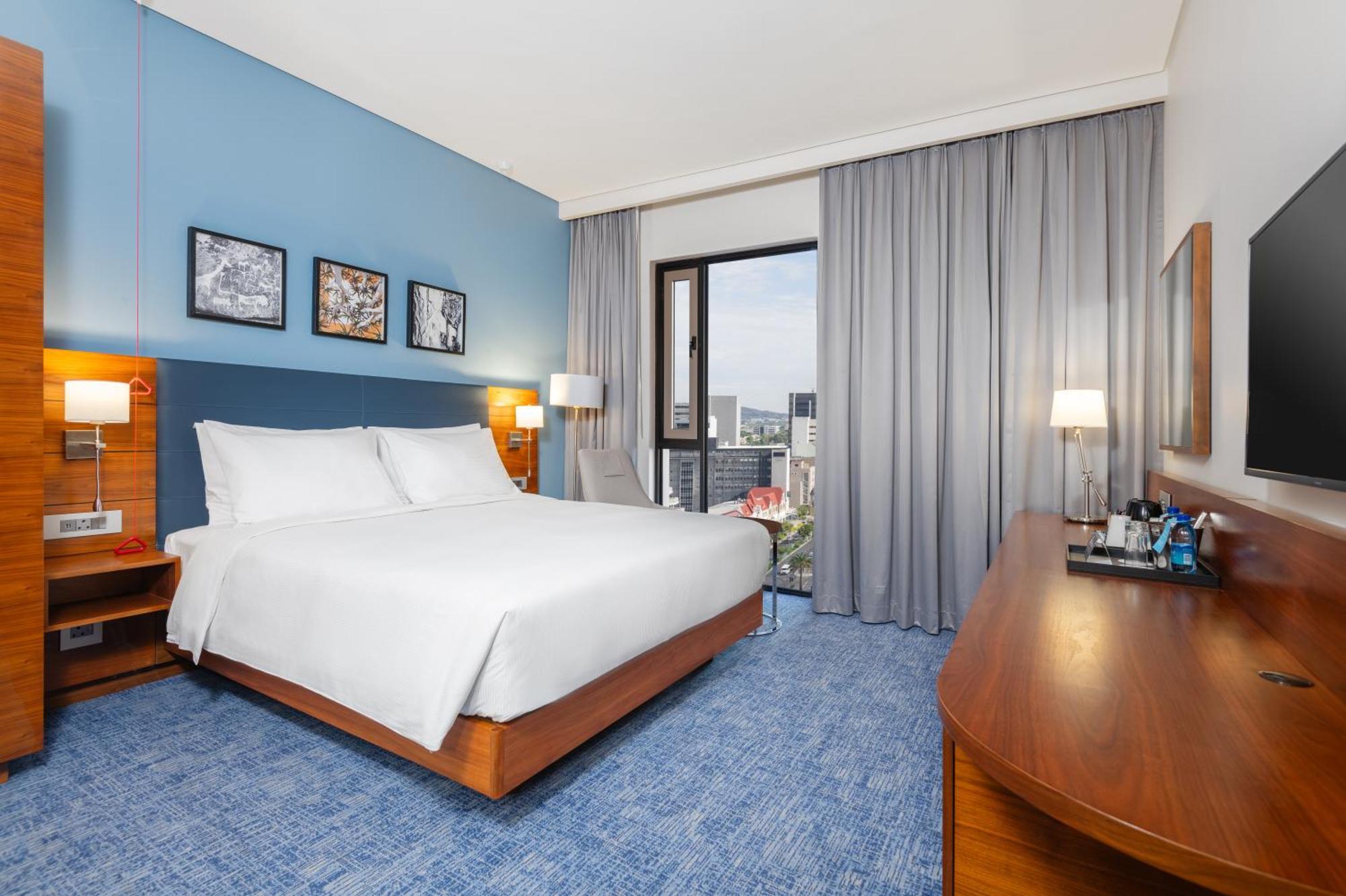 Hilton Garden Inn Windhoek Bagian luar foto