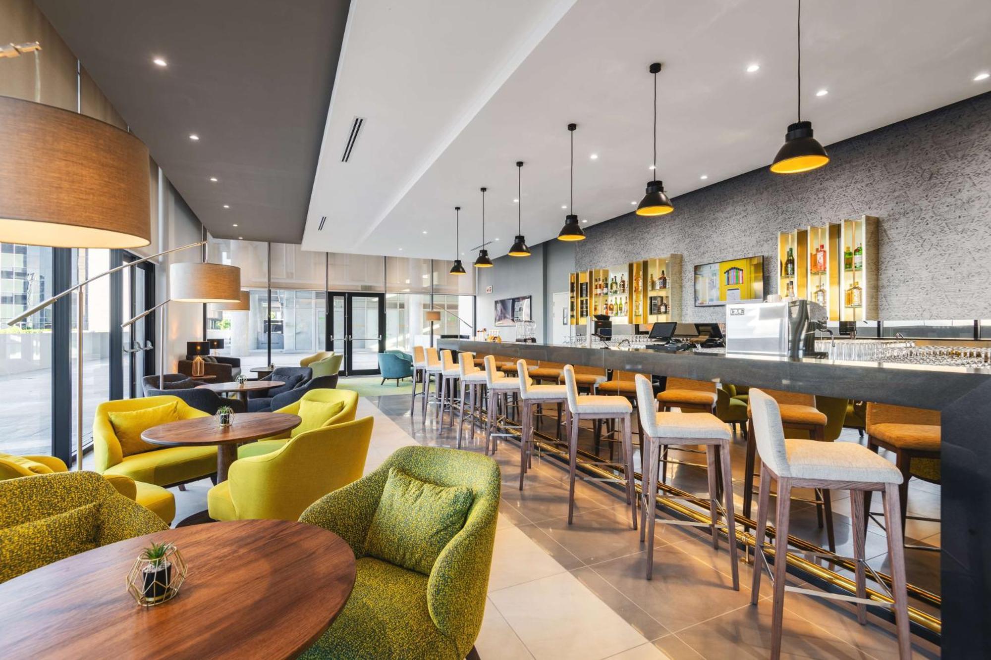 Hilton Garden Inn Windhoek Bagian luar foto
